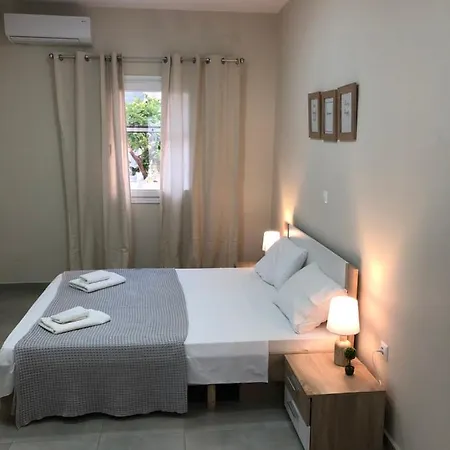 Konstantinos Apartment *