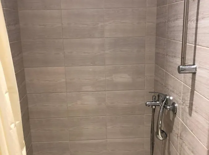 Konstantinos * Parikia (Paros)